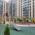 Foto-4-chistyy-i-uyutnyy-vnutrenniy-dvor