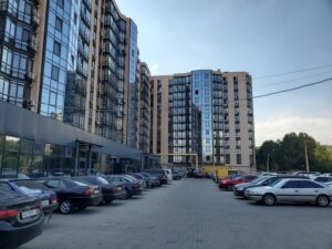 Большая гостевая парковка