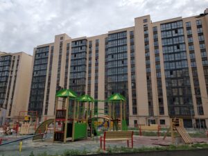 секции 15 и 16 полностью остеклены